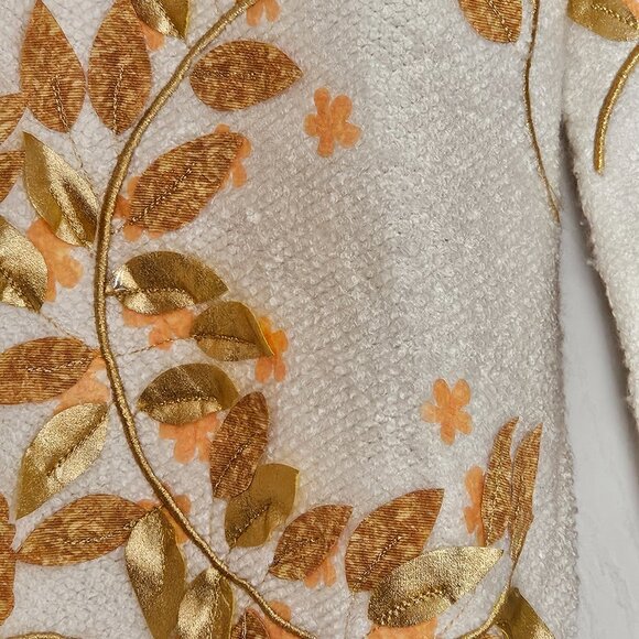 Chanel 18C Paris-Greece Gold Ecru CC Logo Knit Sweater – Size 36 (Made in Italy) - Picture 4 of 16